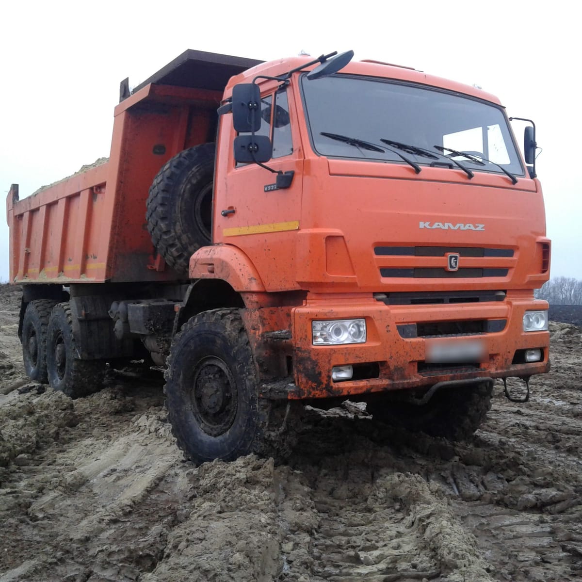 Самосвал-вездеход КАМАЗ 65222-43 6×6 грузоподъемностью 20 т